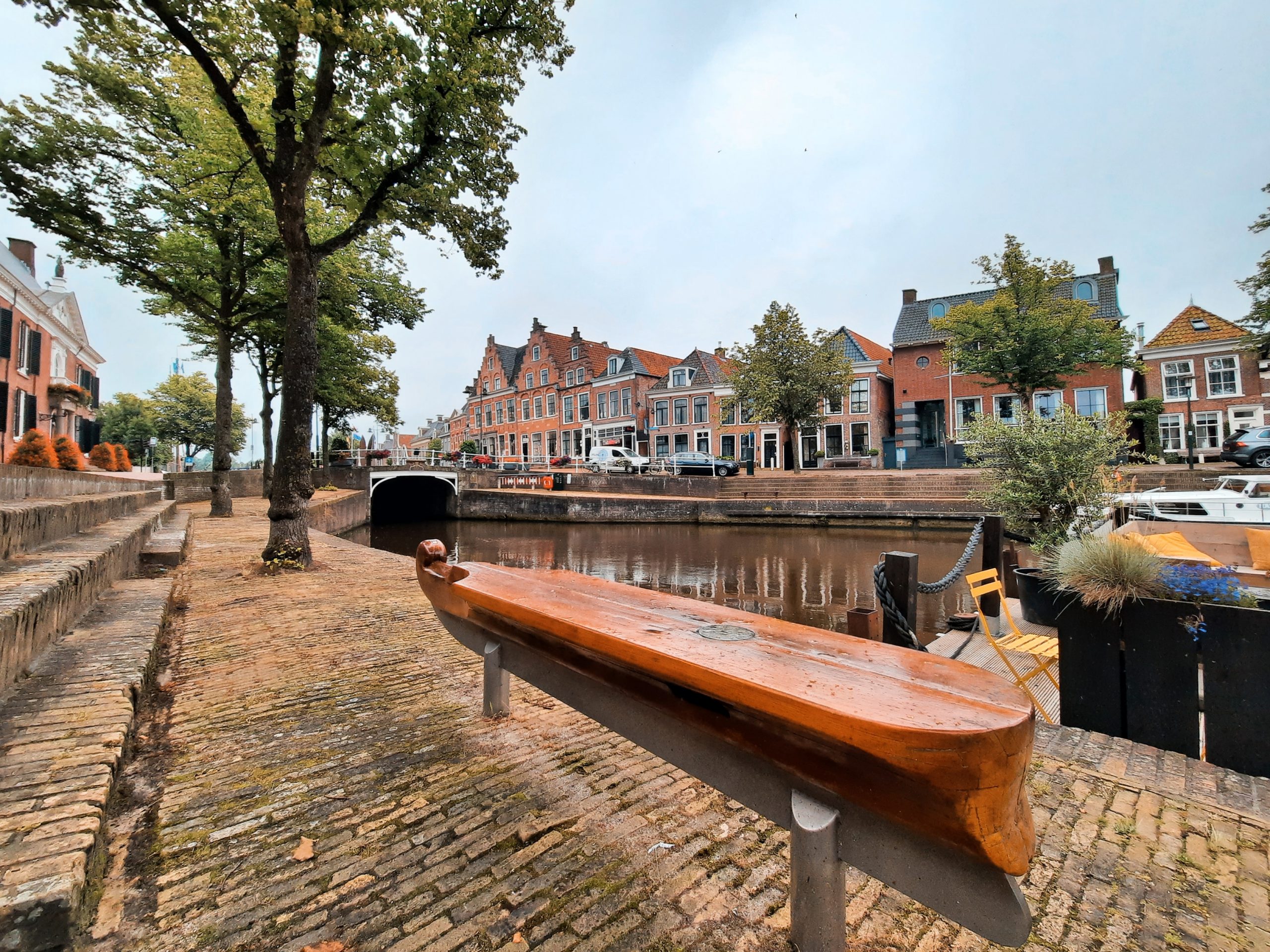 Dokkum-heeft-het-allemaal-vleesmarkt-elfstedentocht-keerpunt