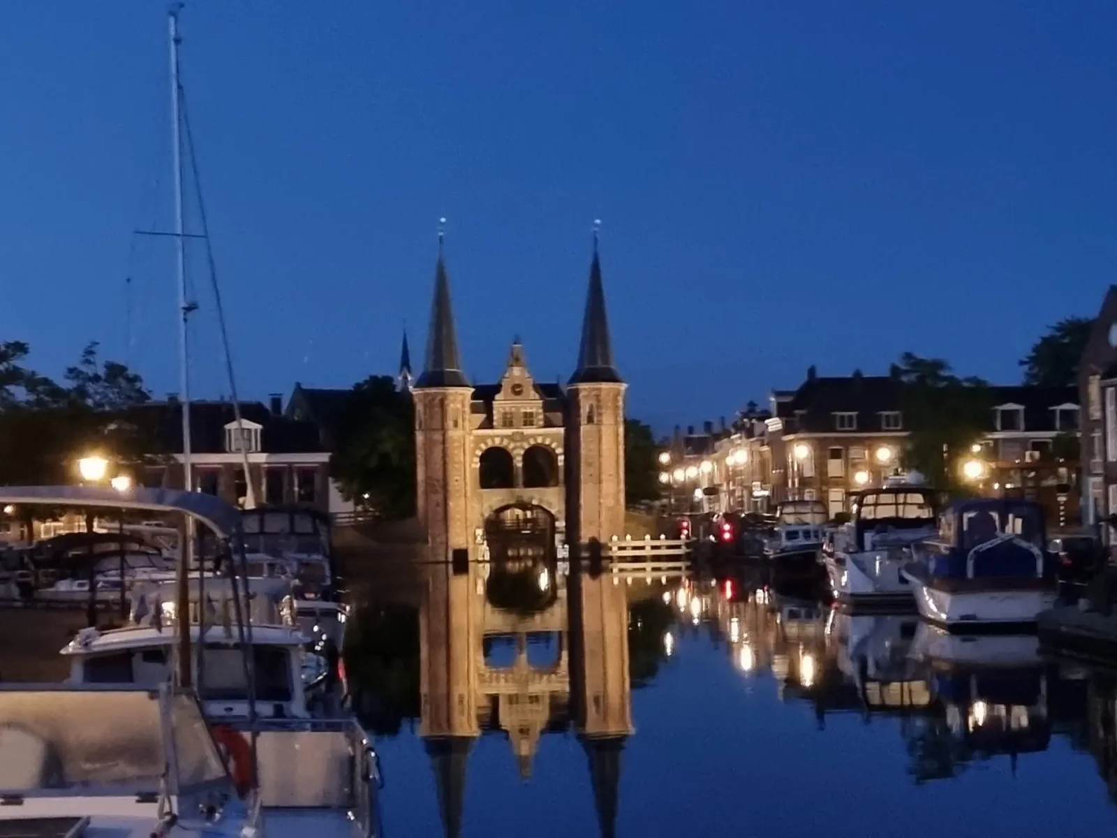 Sneek — pittoresk stadje